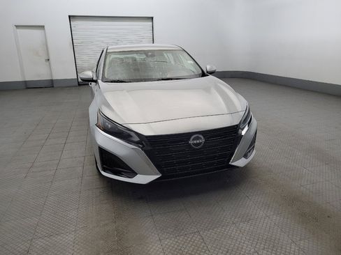 Used 2023 Nissan Altima 2.5 SV image 14