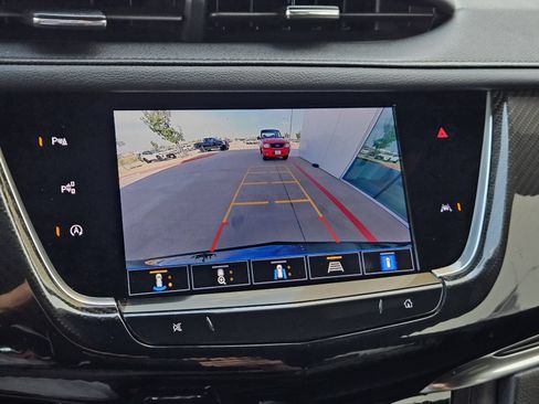 Certified 2022 Cadillac XT6 Sport w/ Technology Package AWD/4WD image 21