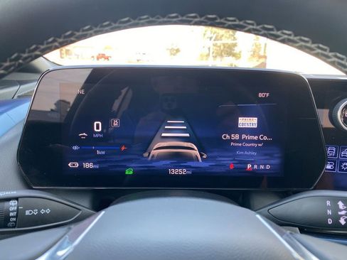 Used 2025 Chevrolet Equinox EV LT w/ Convenience Package image 33