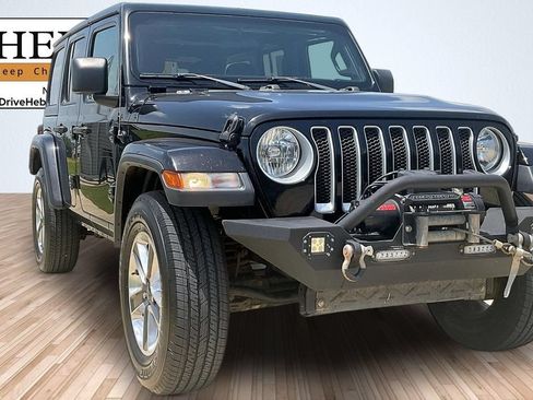 Used 2020 Jeep Wrangler Unlimited Sahara AWD/4WD image 2