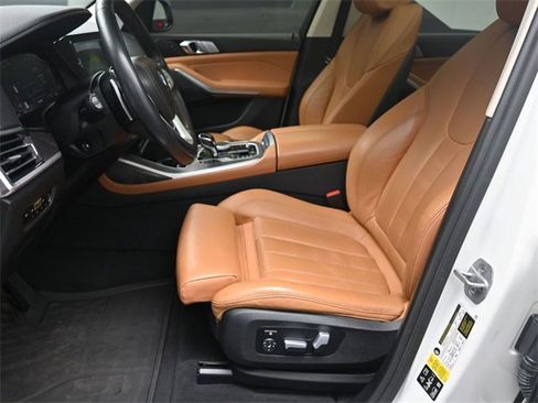 Used 2021 BMW X7 xDrive40i image 18