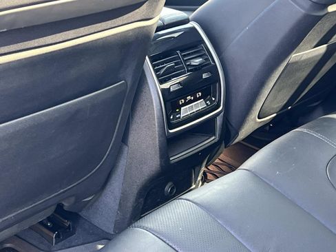 Used 2019 BMW X5 xDrive40i w/ Executive Package image 26