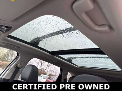 Used 2023 Kia Sorento SX image 16