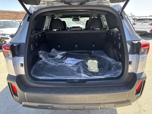 New 2026 Subaru Outback Limited XT image 31