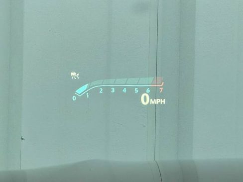 Used 2023 Buick Envision Avenir AWD/4WD image 26