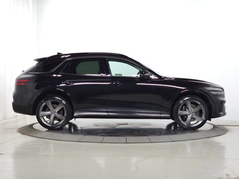 Used 2025 Genesis GV70 3.5T Sport w/ Sport Advanced Package AWD/4WD image 14