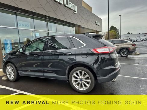Used 2018 Ford Edge Titanium w/ Equipment Group 302A image 11