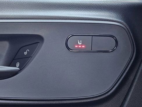 Used 2024 Mercedes-Benz Sprinter 2500 image 27