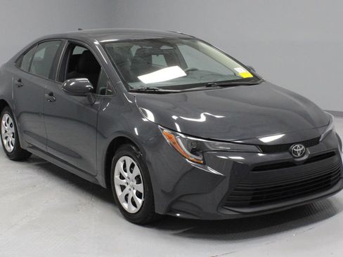 Used 2024 Toyota Corolla LE FWD image 1