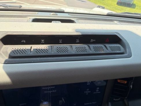 Used 2023 Ford Bronco Badlands AWD/4WD image 17
