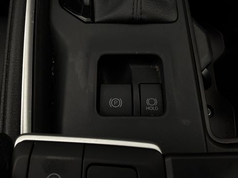Used 2025 Toyota Grand Highlander FWD image 25