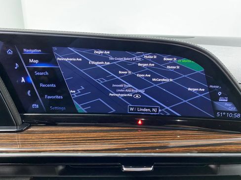 Used 2023 Cadillac Escalade ESV Luxury image 30