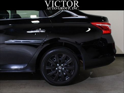 Used 2018 Nissan Sentra S image 7
