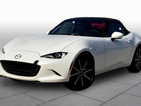 New 2026 MAZDA MX-5 Miata Grand Touring RWD image 1