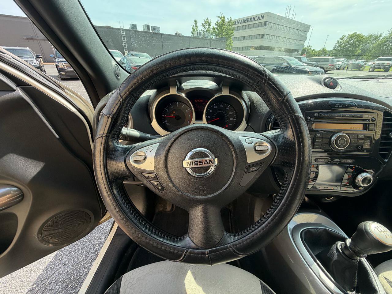 Used 2013 Nissan Juke SV FWD image 14