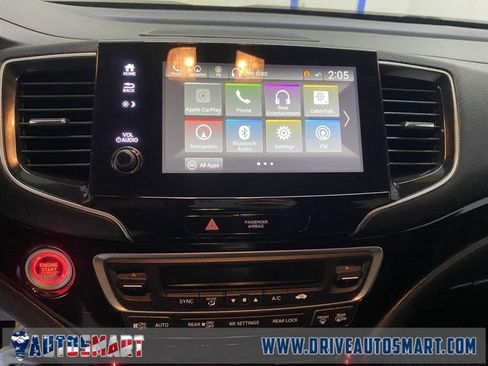 Used 2021 Honda Pilot Touring image 25