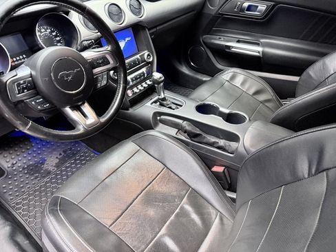 Used 2019 Ford Mustang Premium RWD image 9
