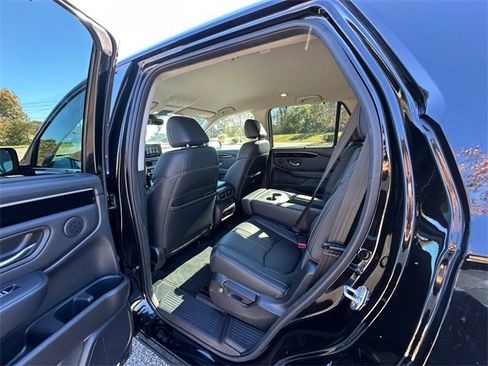 Used 2023 Honda Pilot EX-L image 19