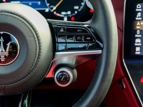 Used 2023 Maserati Grecale Modena image 45