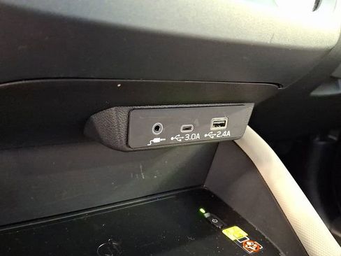 Certified 2025 Subaru Forester Premium image 23