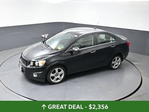 Used 2014 Chevrolet Sonic LTZ FWD image 44