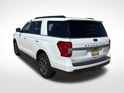 Used 2024 Ford Expedition XLT RWD image 6