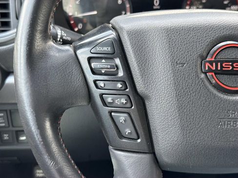 Used 2023 Nissan Titan PRO-4X w/ Pro-4x Convenience Package AWD/4WD image 14