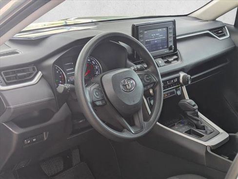 Used 2022 Toyota RAV4 XLE FWD image 10