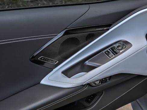 Used 2025 Chevrolet Corvette Stingray Preferred Cpe w/ Stealth Interior Trim Package RWD image 22
