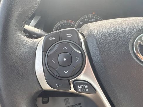 Used 2014 Toyota Camry SE FWD image 8