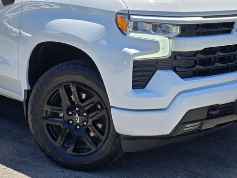 Used 2025 Chevrolet Silverado 1500 RST w/ Convenience Package II AWD/4WD image 3
