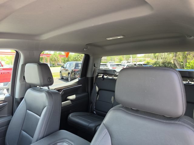 Used 2025 GMC Sierra 1500 SLT AWD/4WD image 24