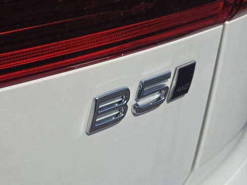 Used 2026 Volvo XC60 B5 Plus w/ Protection Package Premier image 13