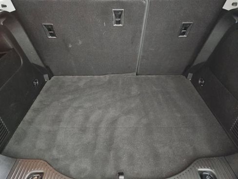 Used 2020 Chevrolet Trax LT w/ Sun & Sound Package image 33