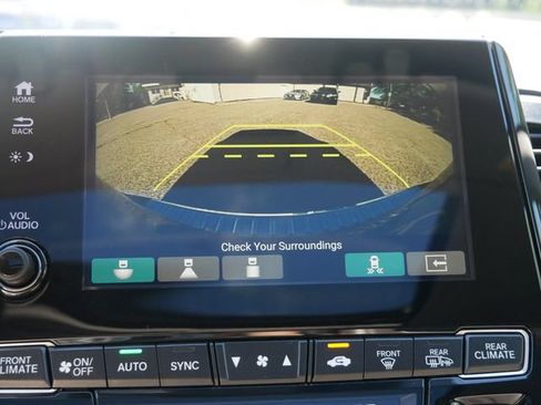 Used 2018 Honda Odyssey Touring image 19
