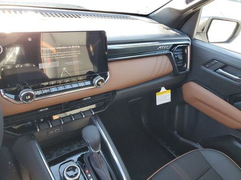 New 2026 GMC Canyon AT4 image 27