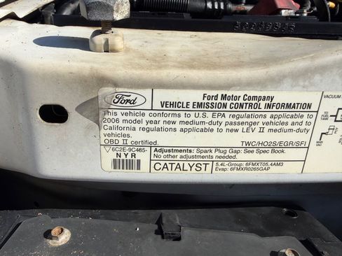 Used 2006 Ford E-250 and Econoline 250 image 14