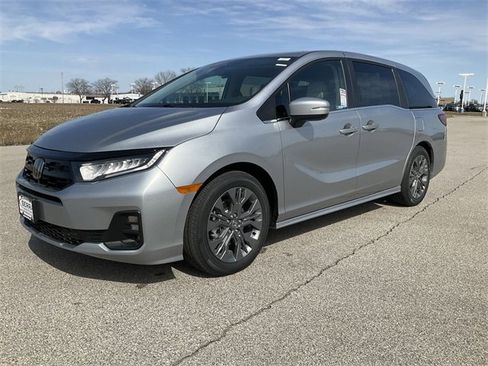 New 2026 Honda Odyssey Touring image 10