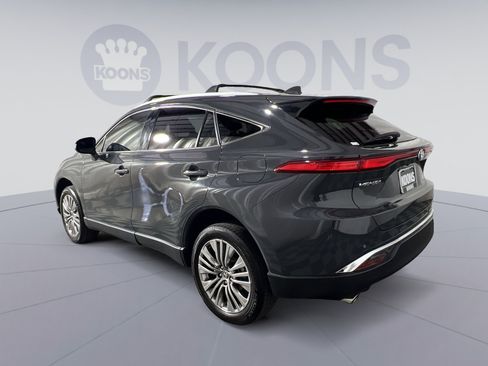 Used 2024 Toyota Venza XLE AWD/4WD image 4
