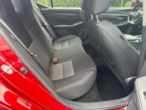 Used 2024 Nissan Sentra SV FWD image 15