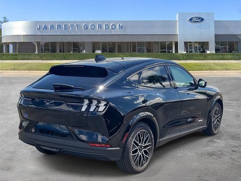 Certified 2025 Ford Mustang Mach-E Premium AWD/4WD image 4