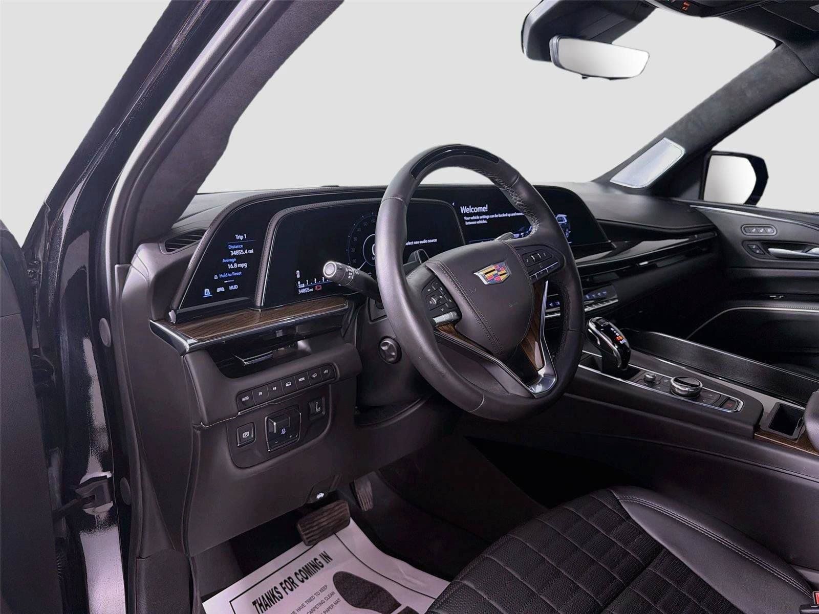 Used 2024 Cadillac Escalade ESV Sport Platinum w/ LPO, ONYX Package AWD/4WD image 9