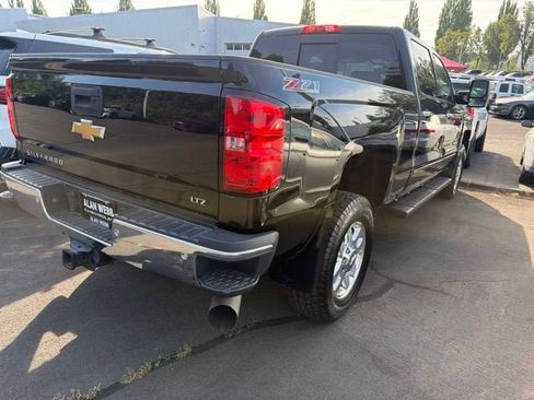 Used 2015 Chevrolet Silverado 2500 LTZ w/ Duramax Plus Package AWD/4WD image 2