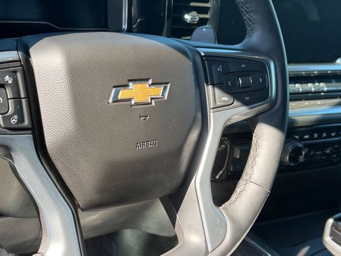 Used 2025 Chevrolet Silverado 1500 LTZ w/ LTZ Convenience Package II AWD/4WD image 23