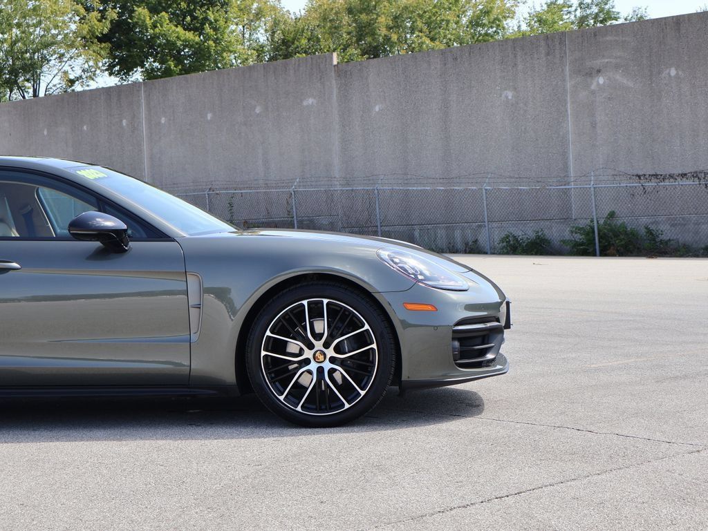Used 2023 Porsche Panamera 4 Platinum Edition AWD/4WD image 8