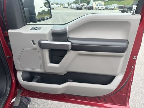 Used 2019 Ford F150 XLT w/ Equipment Group 302A Luxury AWD/4WD image 21
