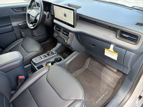 New 2026 Ford Maverick Lobo AWD/4WD image 13
