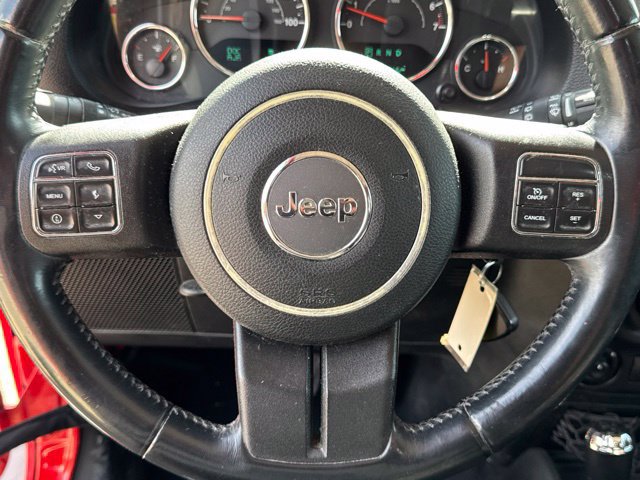 Used 2018 Jeep Wrangler Unlimited Sahara w/ Connectivity Group AWD/4WD image 27