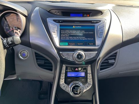 Used 2013 Hyundai Elantra Limited w/ Technology Pkg image 23