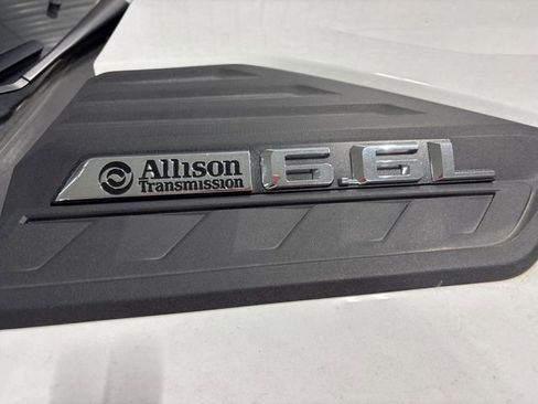 Used 2024 Chevrolet Silverado 3500 LT image 13